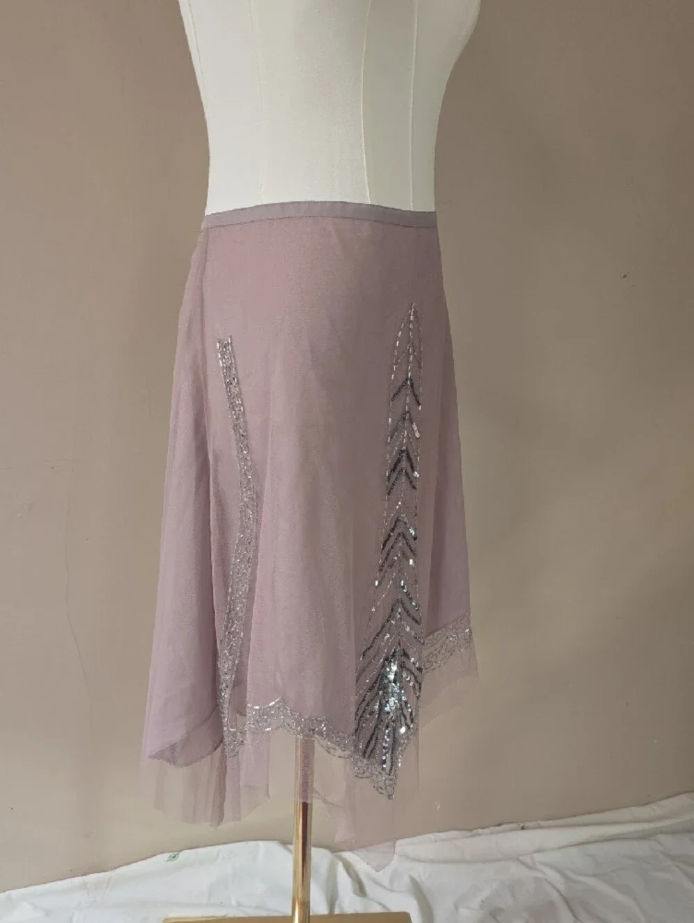 Wet Seal Mauve Asymmetrical Sequin Hem Skirt - Picture 3 of 12